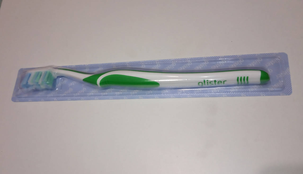 

Универсальная зубная щетка Glister в ассортименте