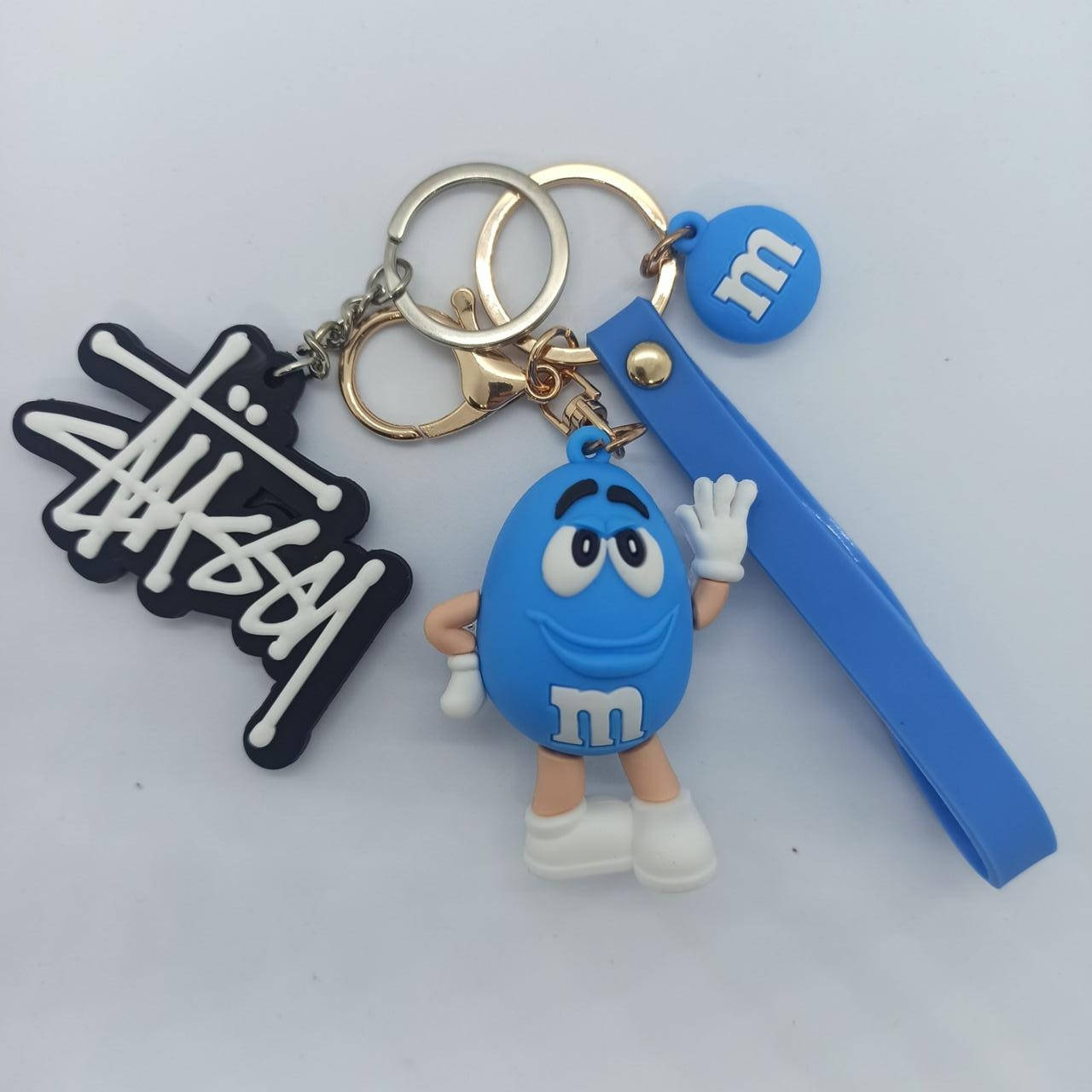 

Брелок на рюкзак, ключи M&M Голубой