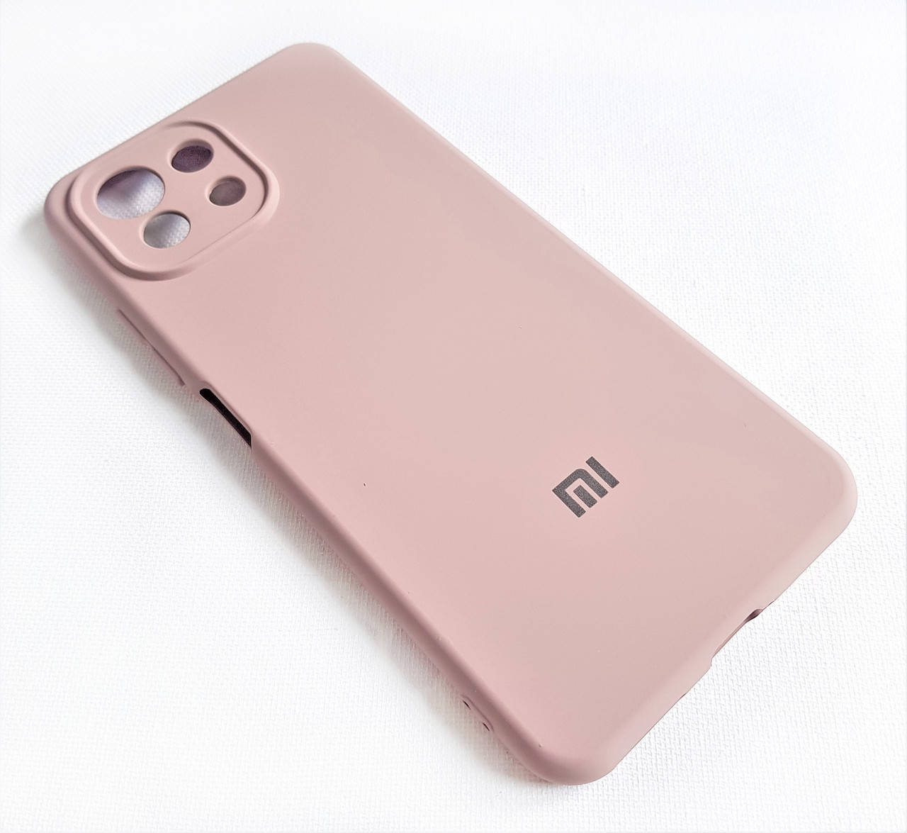 

Силиконовый чехол на Xiaomi Mi 11 lite бежевый микрофибра