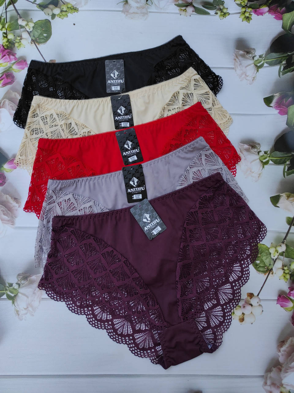 

Набор женских хлопковых трусов высокой посадки размер 54-56