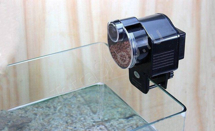 

Автоматическая кормушка для рыб AF-2003