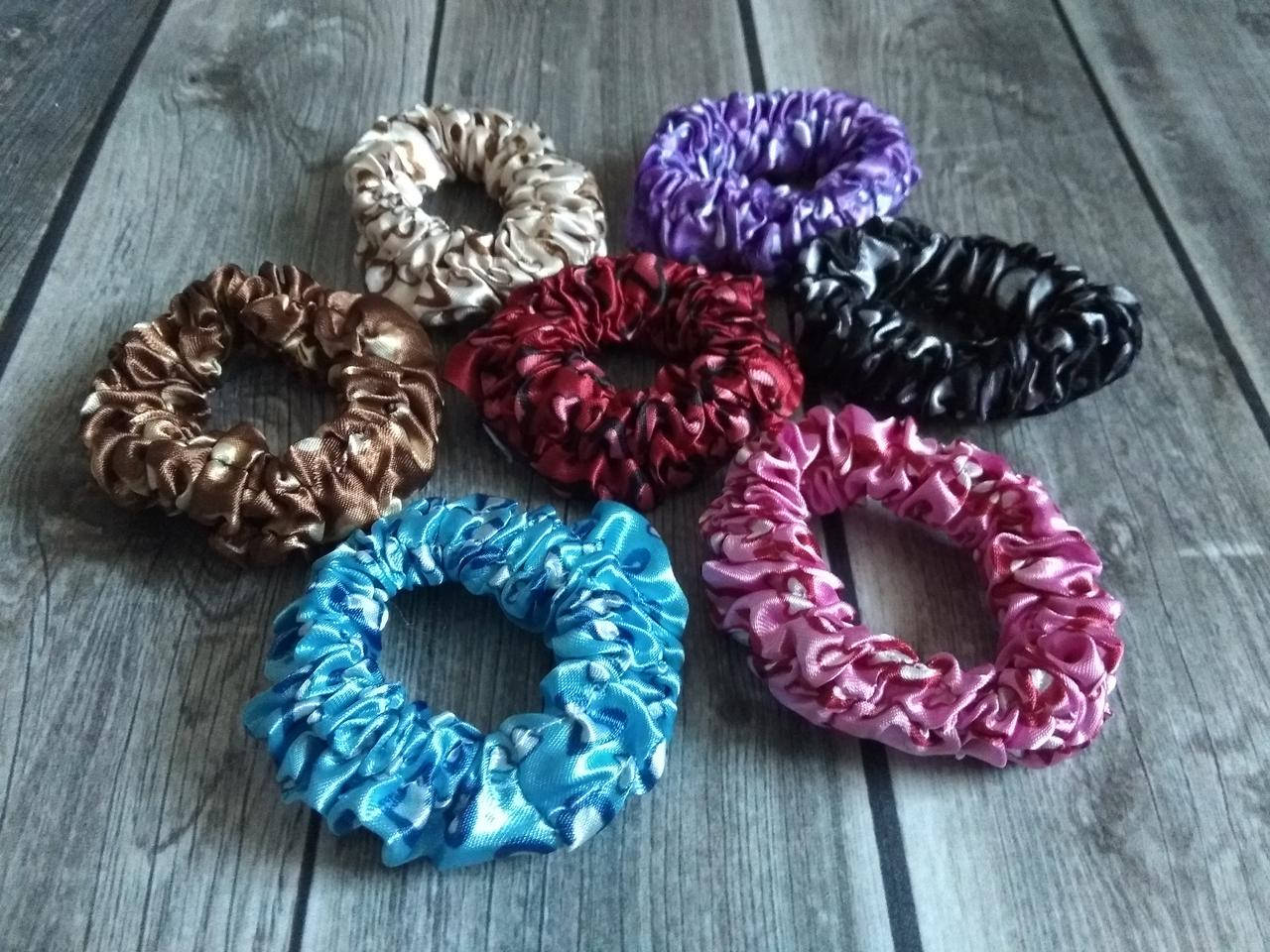 

Резинки из атласной ткани в сердечках