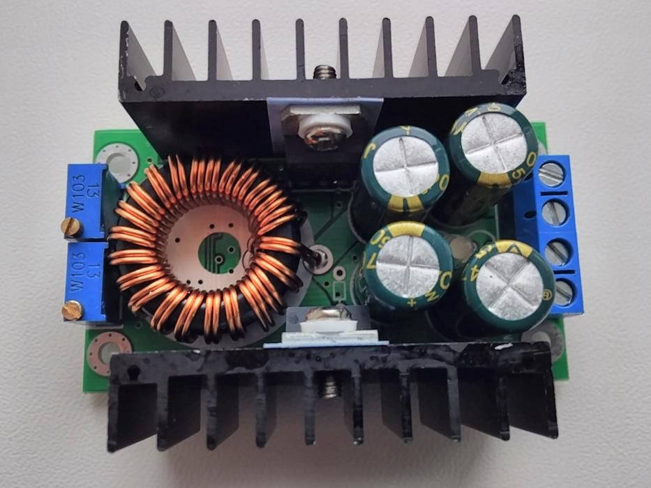

DC-DC Преобразователь понижающий 7-36V/1.25-28V 10A XL4016E CC/CV
