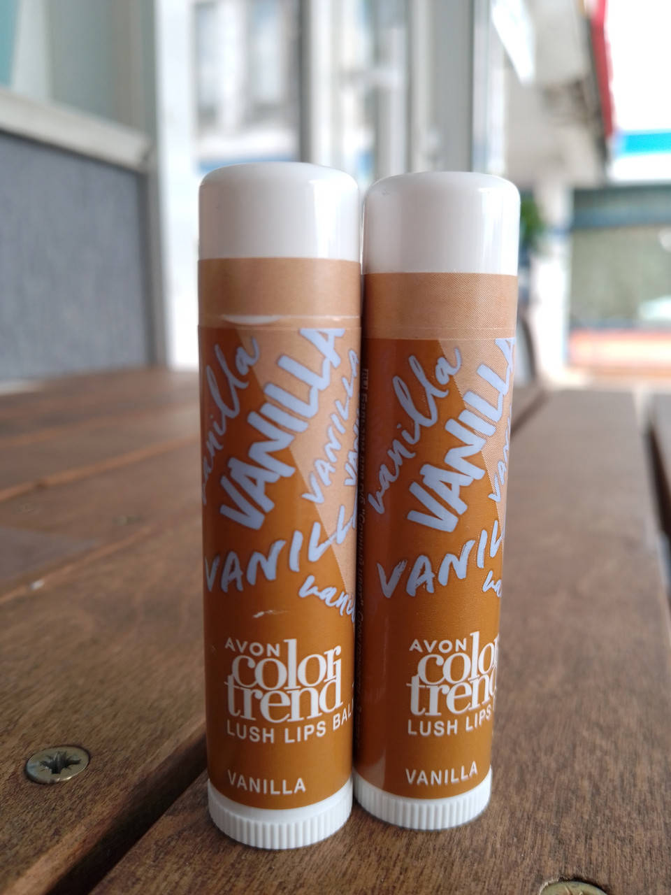 

Бальзам для губ Сочный цвет Vanilla / Ваниль эйвон,ейвон,avon