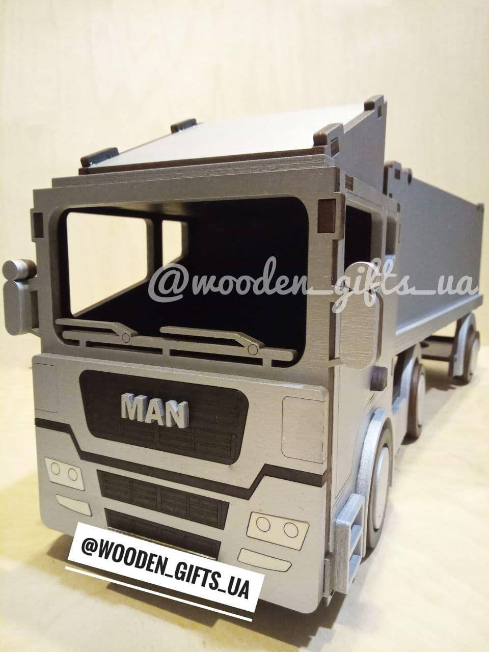 

Деревянный Мини бар Фура MAN серебряная подарок мужчине дальнобойщику