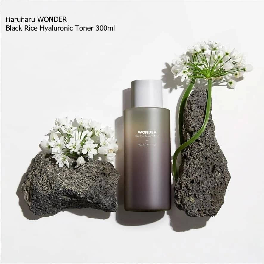 

Гиалуроновый тонер для лица с экстрактом чёрного риса Haruharu Wonder Black Rice Hyaluronic Toner,300ml