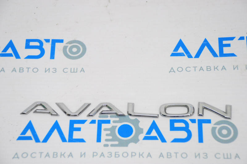 

Эмблема надпись Avalon крышки багажника Toyota Avalon 13- 75442-07010 Тойота Авалон 2013-