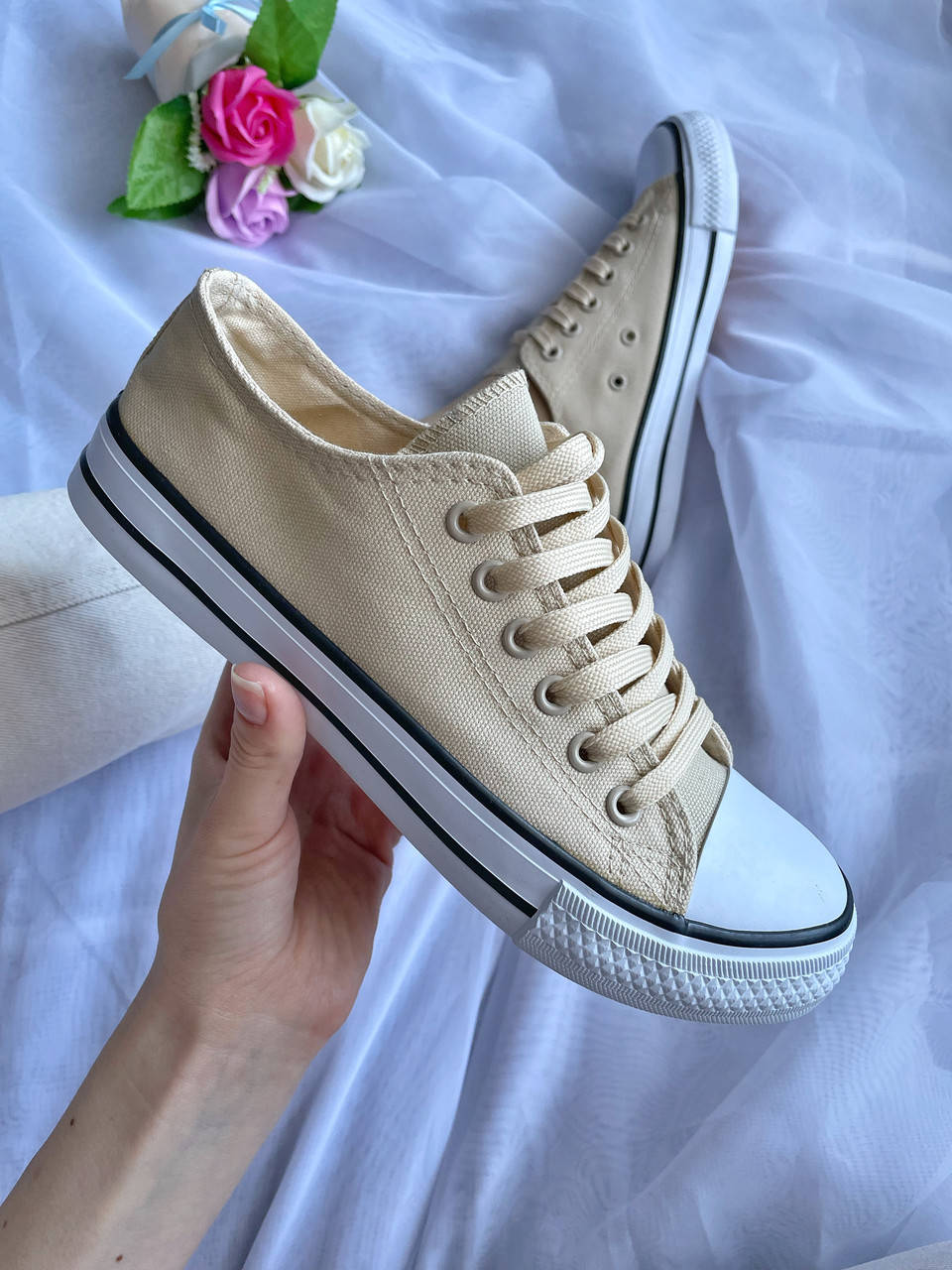 

Женские бежевые кеды (Размер 37, 38). 38, Бежевый