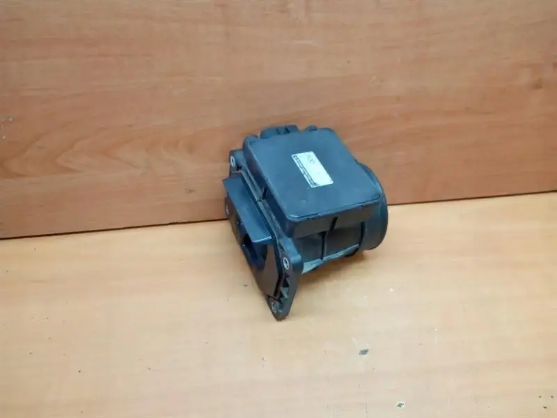 

Расходомер воздуха CARISMA 1.6 16V E5T08371 под заказ 2-4 дн