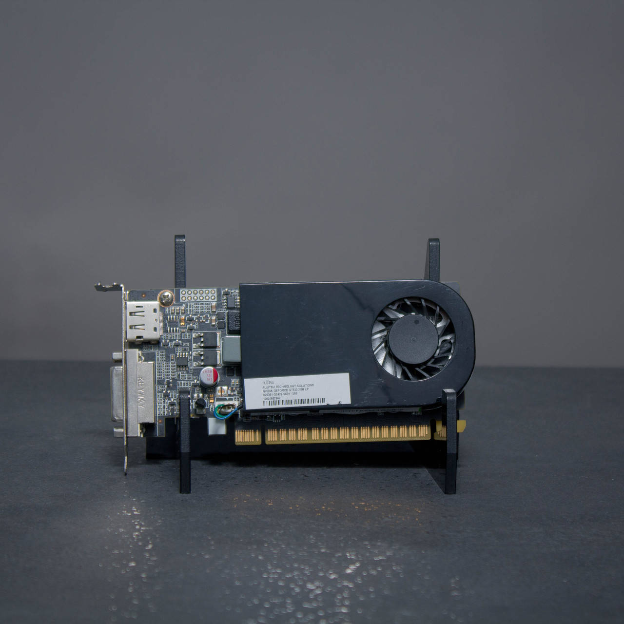 

Видеокарта GT 630 2GB Fujitsu LP (S26361-D2422-V631)​​​​​​​​​​​​​​ Б/У