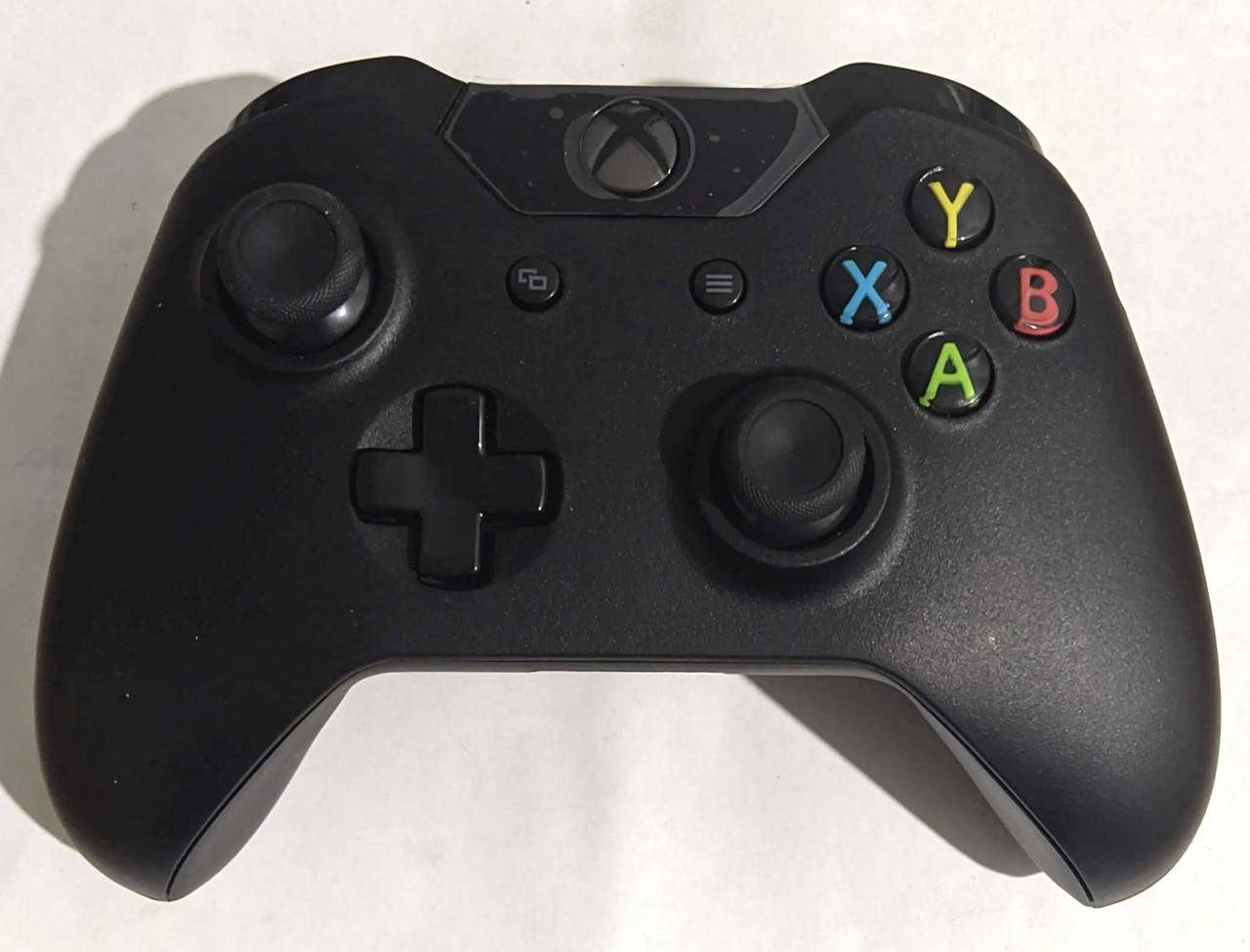 

Джойстик XBOX One Black (беспроводной), Черный