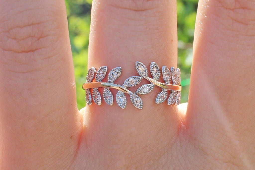 

Кольцо Xuping Jewelrу с родием веточка р 16 золотистое