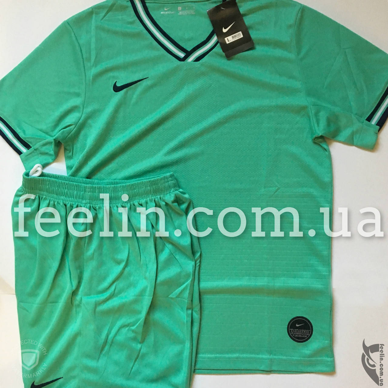 

Футбольная форма игровая Nike (Найк зеленая) L (на рост 170-175 cм)