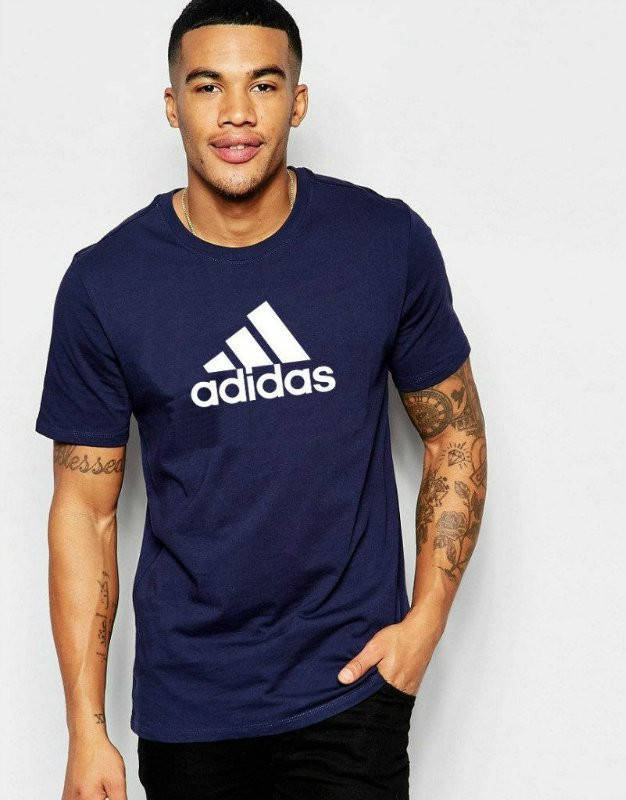 

Футболка Adidas