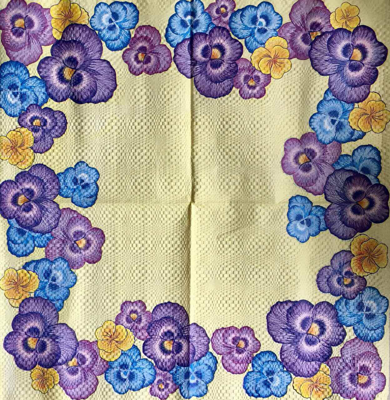 

Салфетка декупажная 33x33 см 2 "Цвет фиалок"