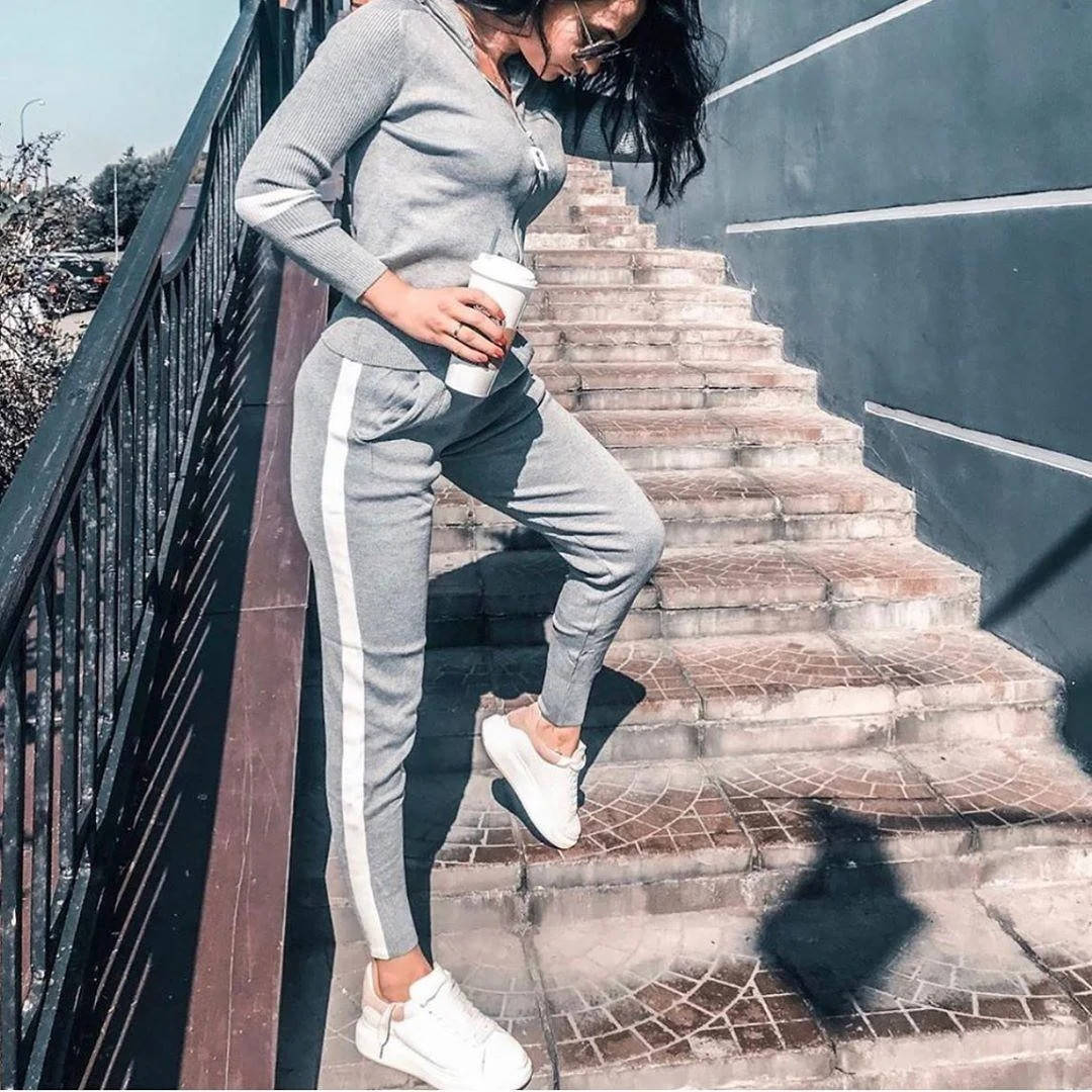 

Костюм из двунитки с лампасами в спортивном стиле на каждый день 46, Серый