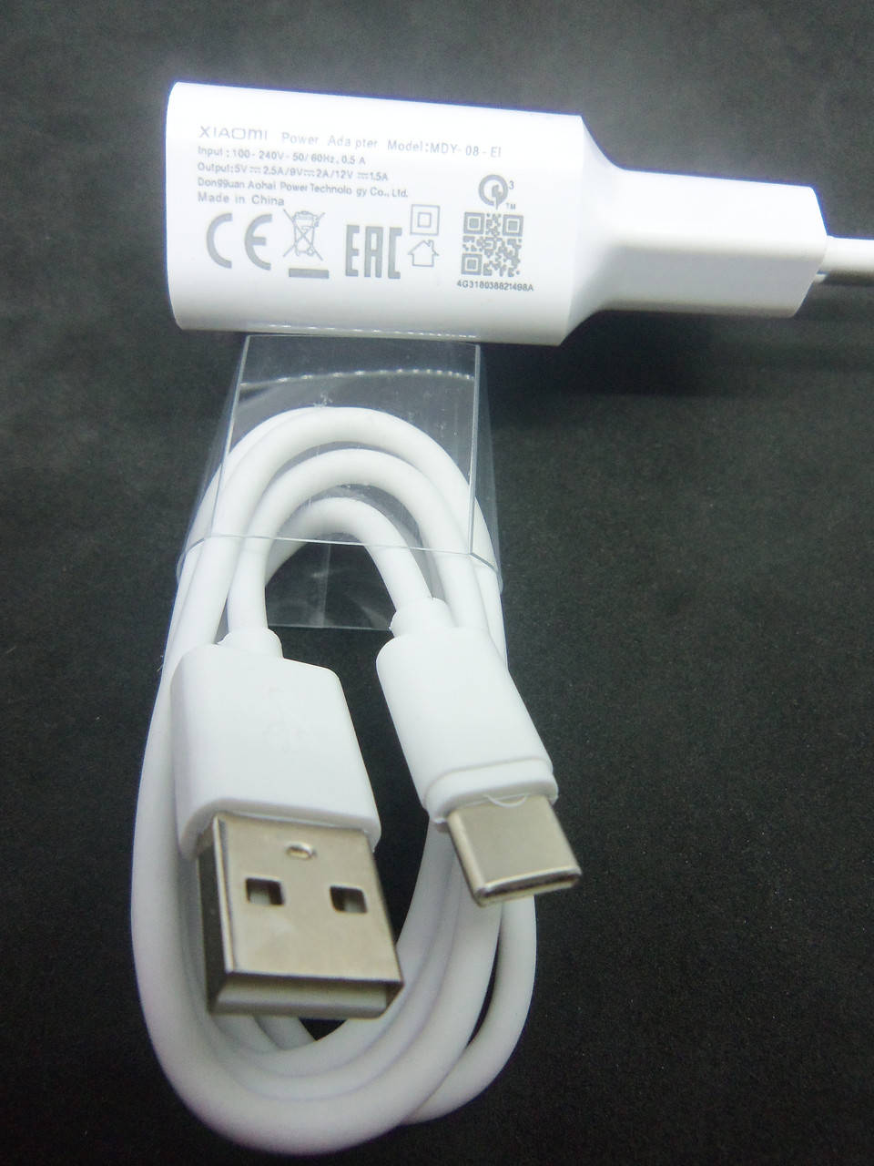 

Сетевое зарядное устройство(СЗУ) 5v 2a usb 2.0 с кабелем Type-c для телефонов и планшетов цвет белый