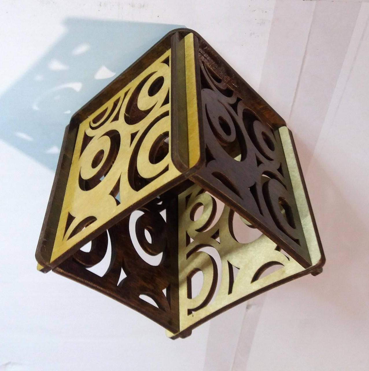 

Плафон для люстр деревяный квадратный коричневый ПД1