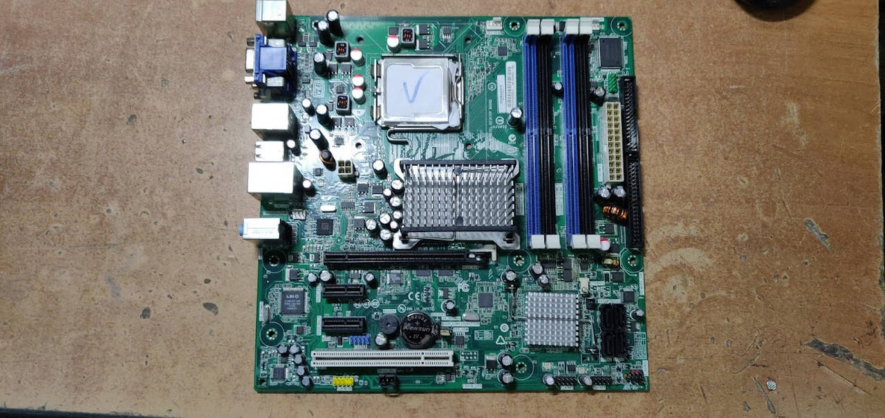 

Мат. плата Intel DG35EC LGA775 G35 PCI-E+SVGA DVI+GbLAN+1394 SATA MicroATX 4DDR2 № 211110