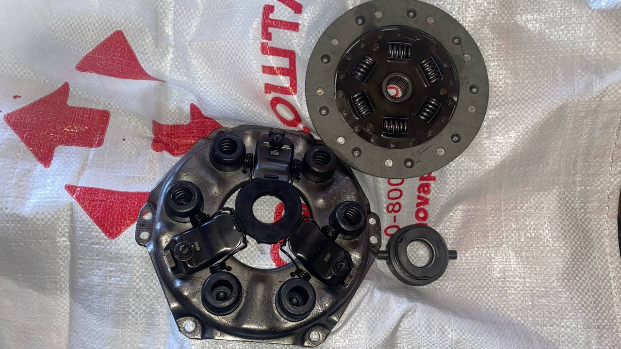 

Комплект сцепления заз 968 Запорожец корзина, диск, выжимной подшипник