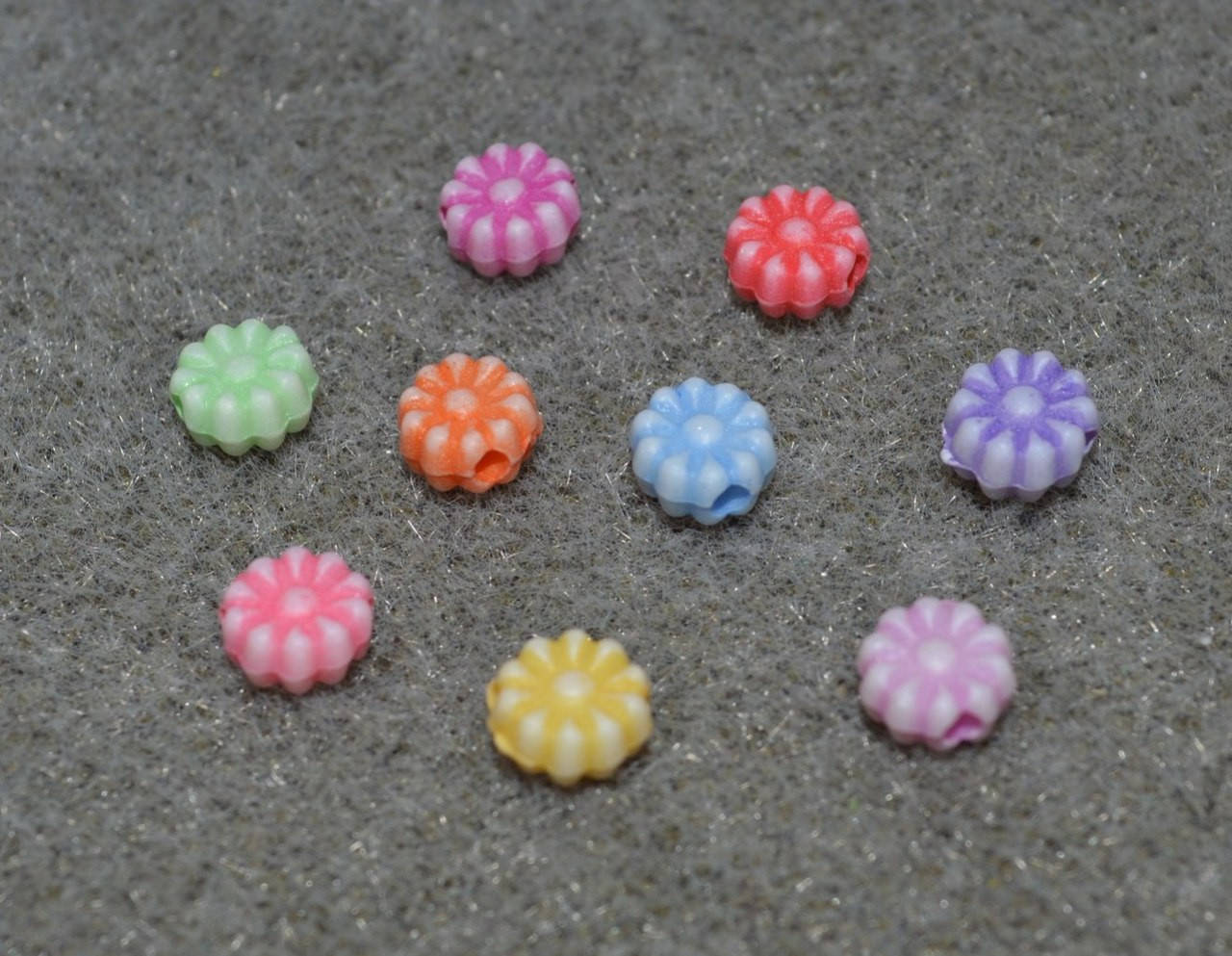 

Намистина квітка. акрил 6 мм