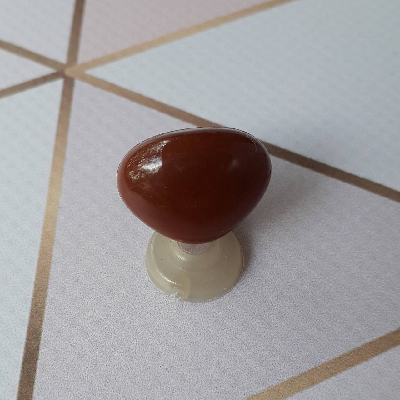 

Носик для іграшки - 15мм, трикутний