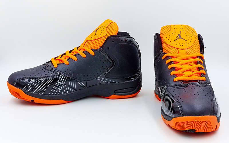 

Обувь для баскетбола мужская Jordan OB-935-4 (р-р 41-45) (PU, черный-оранжевый)