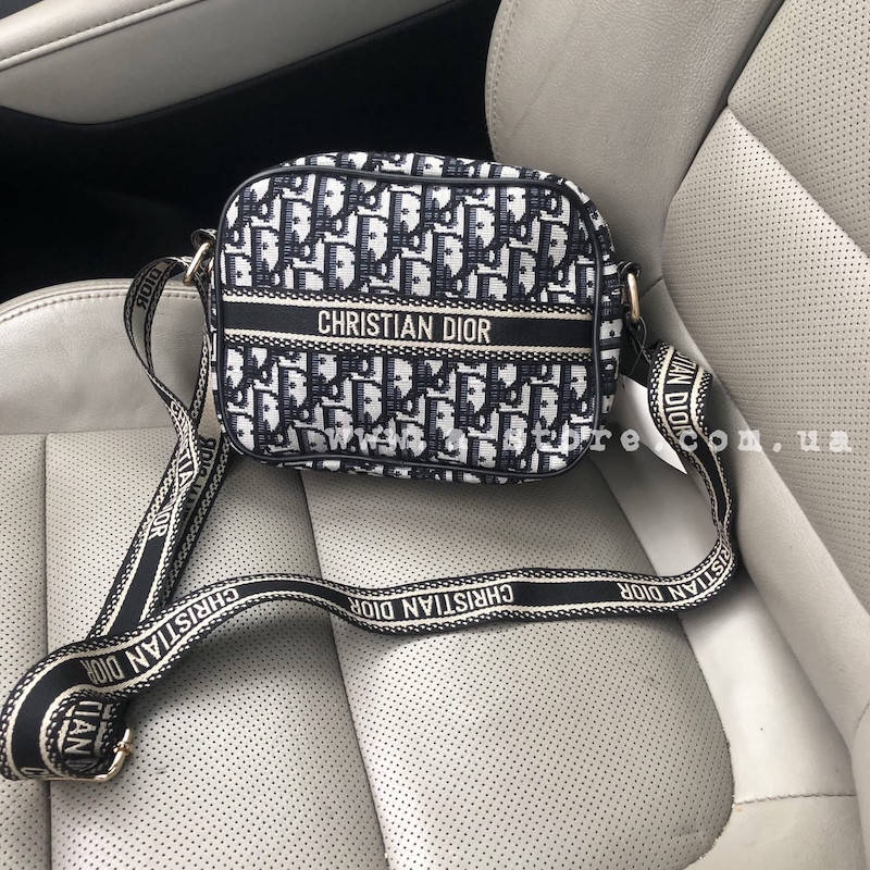 

Сумка в стиле Диор через плечо