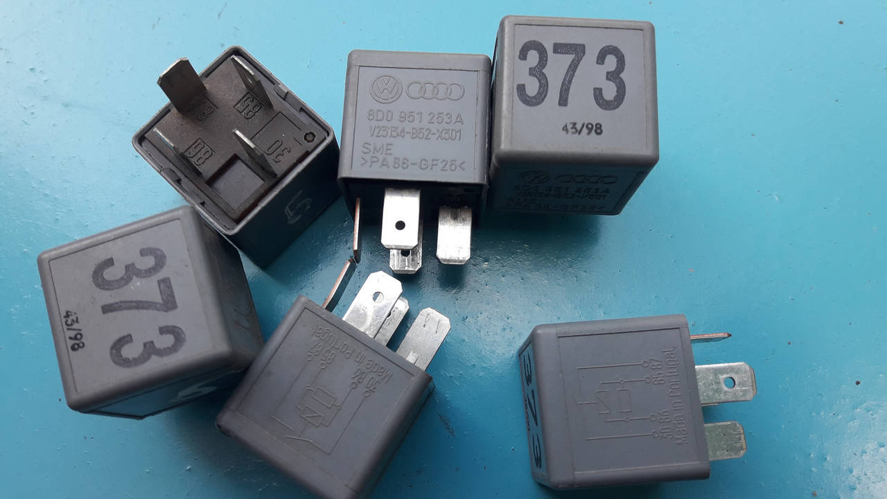 

Реле ауди audi 373 8d0951253a реле 4 контактное 12в 40а ампер