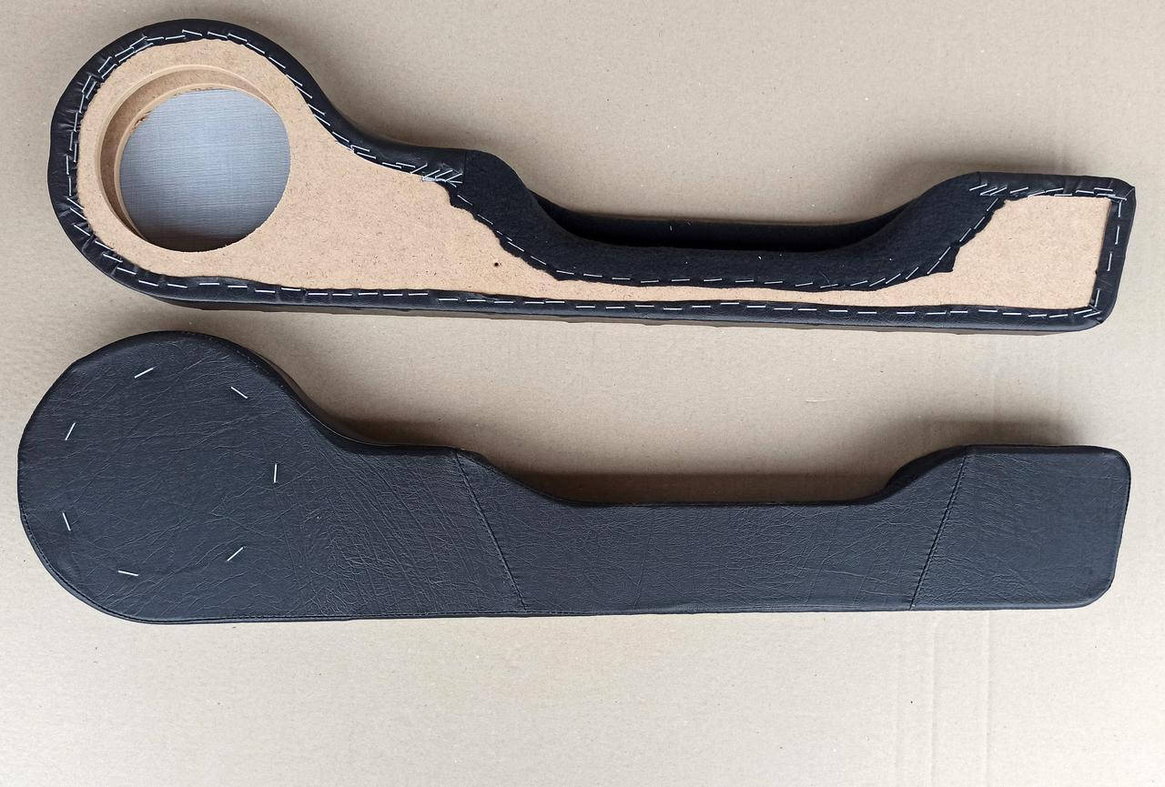 

Карманы дверей ВАЗ-2101-2107 под динамики R13 черные