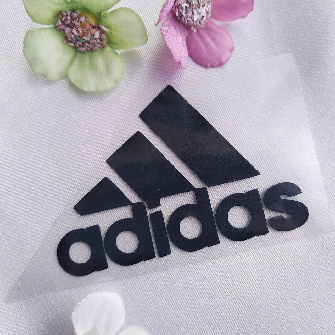 

Термотрансфер логотип ADIDAS