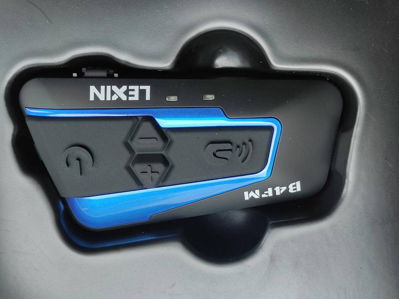 

Мотогарнитура для шлема Lexin LX-B4FM для 4 мотоциклистов