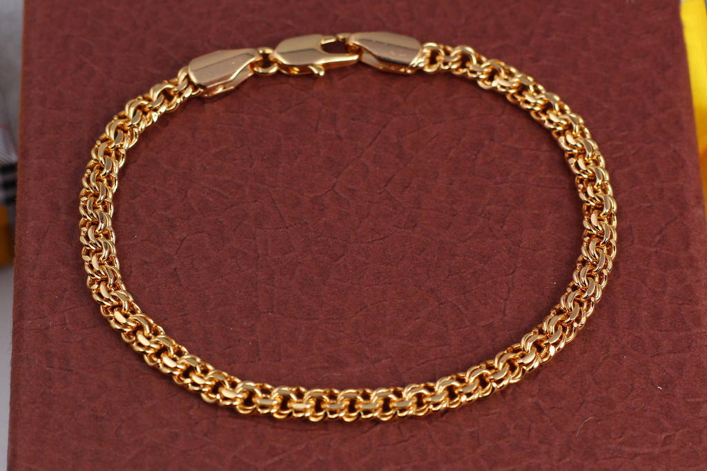 

Браслет Xuping Jewelry круглый бисмарк 17 см 4 мм золотистый