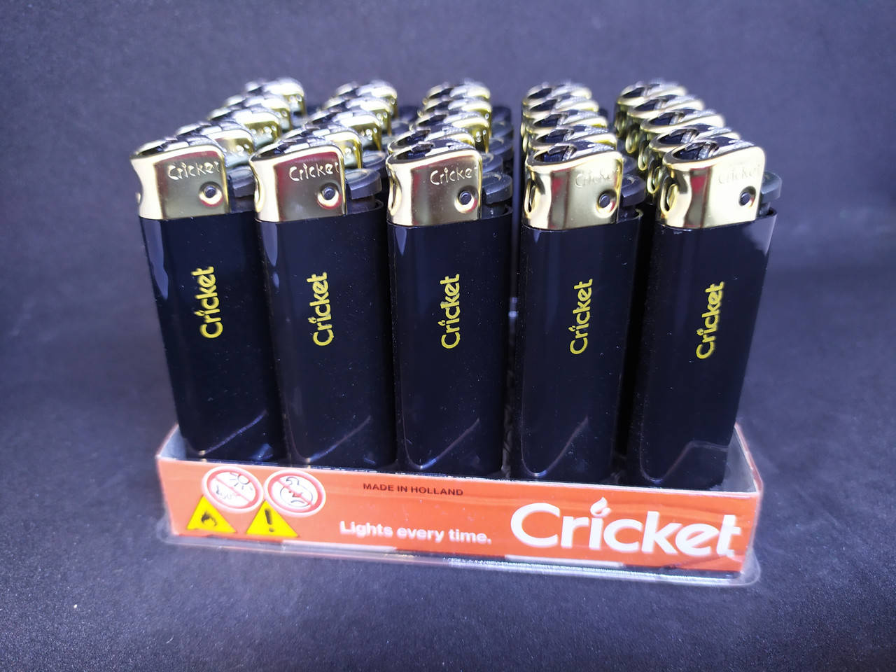 

Зажигалка Cricket (Крикет) Карлтон, Разные цвета