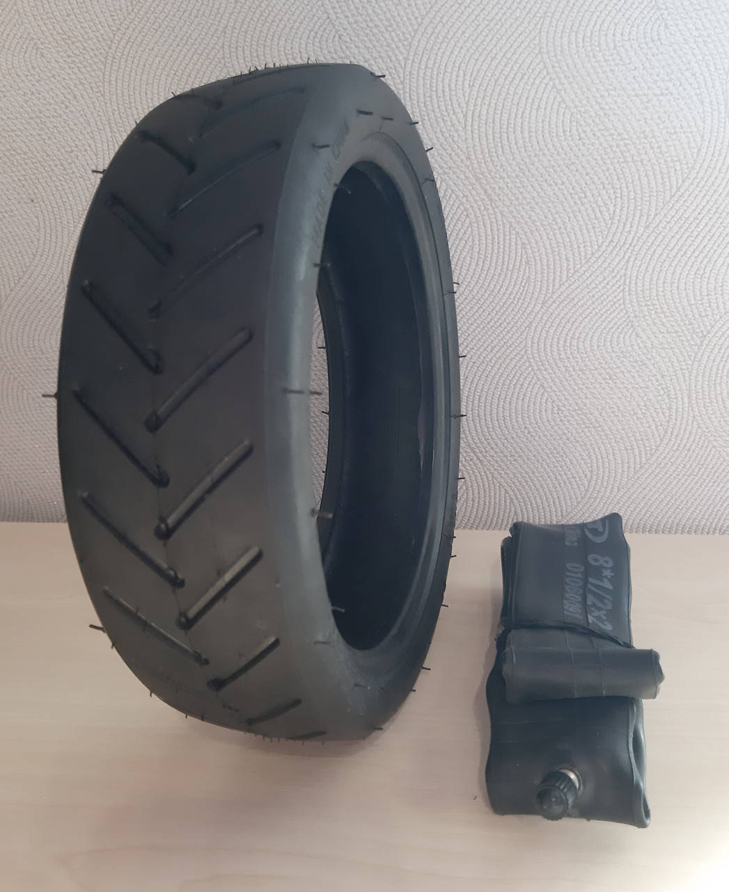 

Покрышка 8 дюймов на электросамокат XIAOMI MIJIA с камерой 8 1/2х2