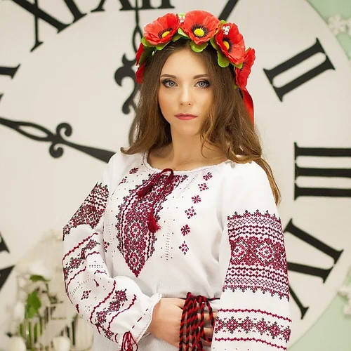 

Вінок, ободок з маками