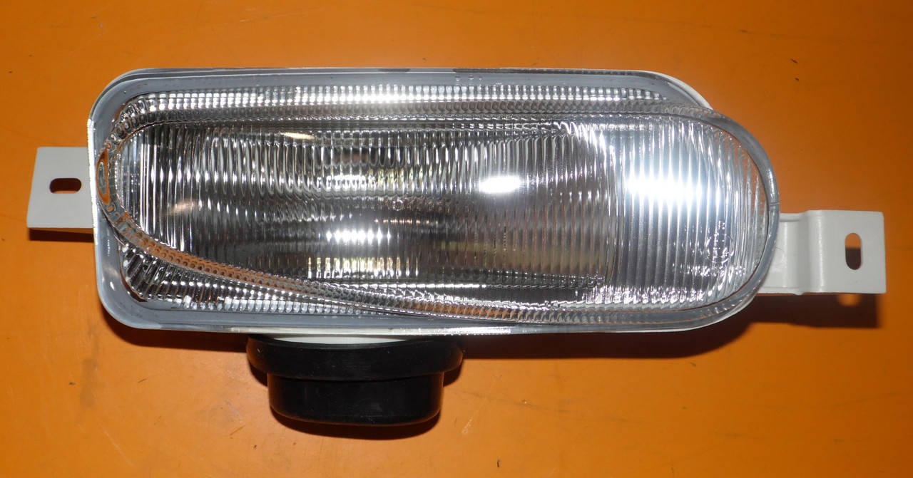 

Противотуманная фара правая Depo 431-2006R-UE Ford transit 91-2006 escort VII