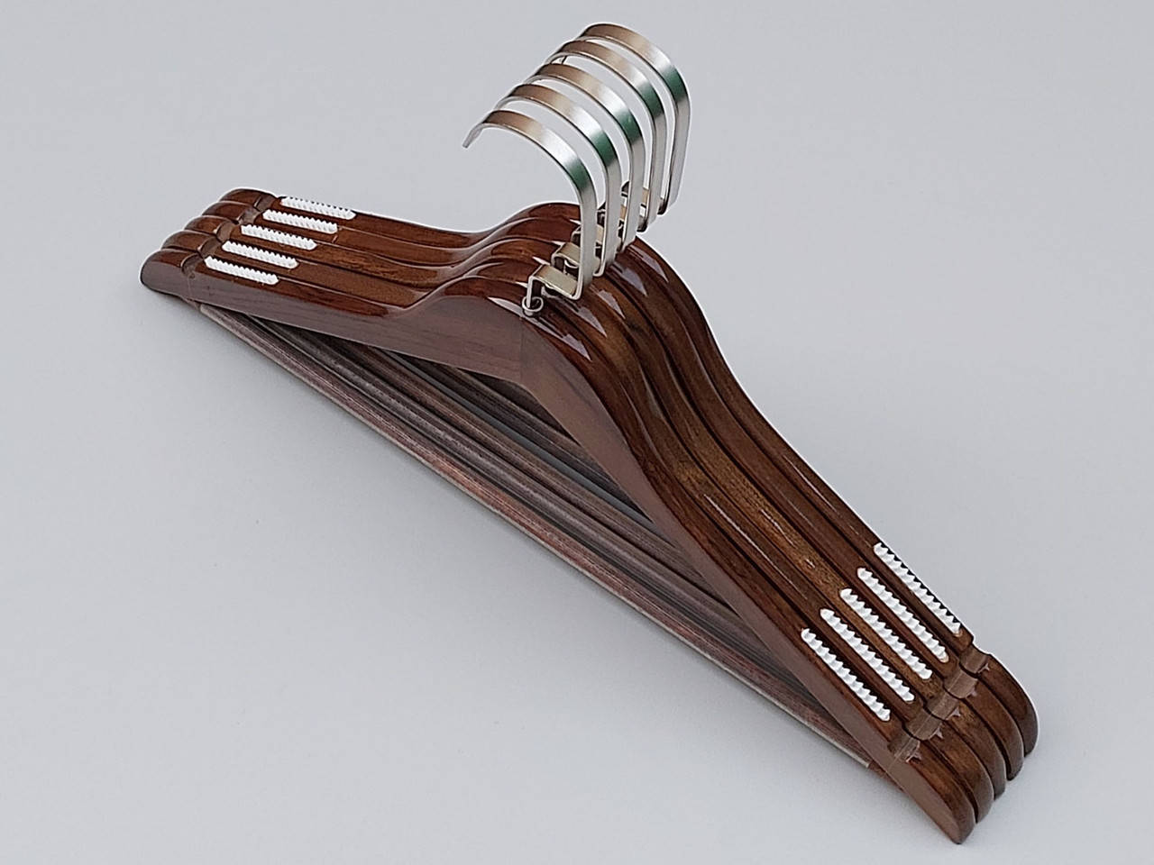 Плечики вешалки тремпеля деревянные коричневого цвета, длина 44 см, в упаковке 5 штук, Коричневый