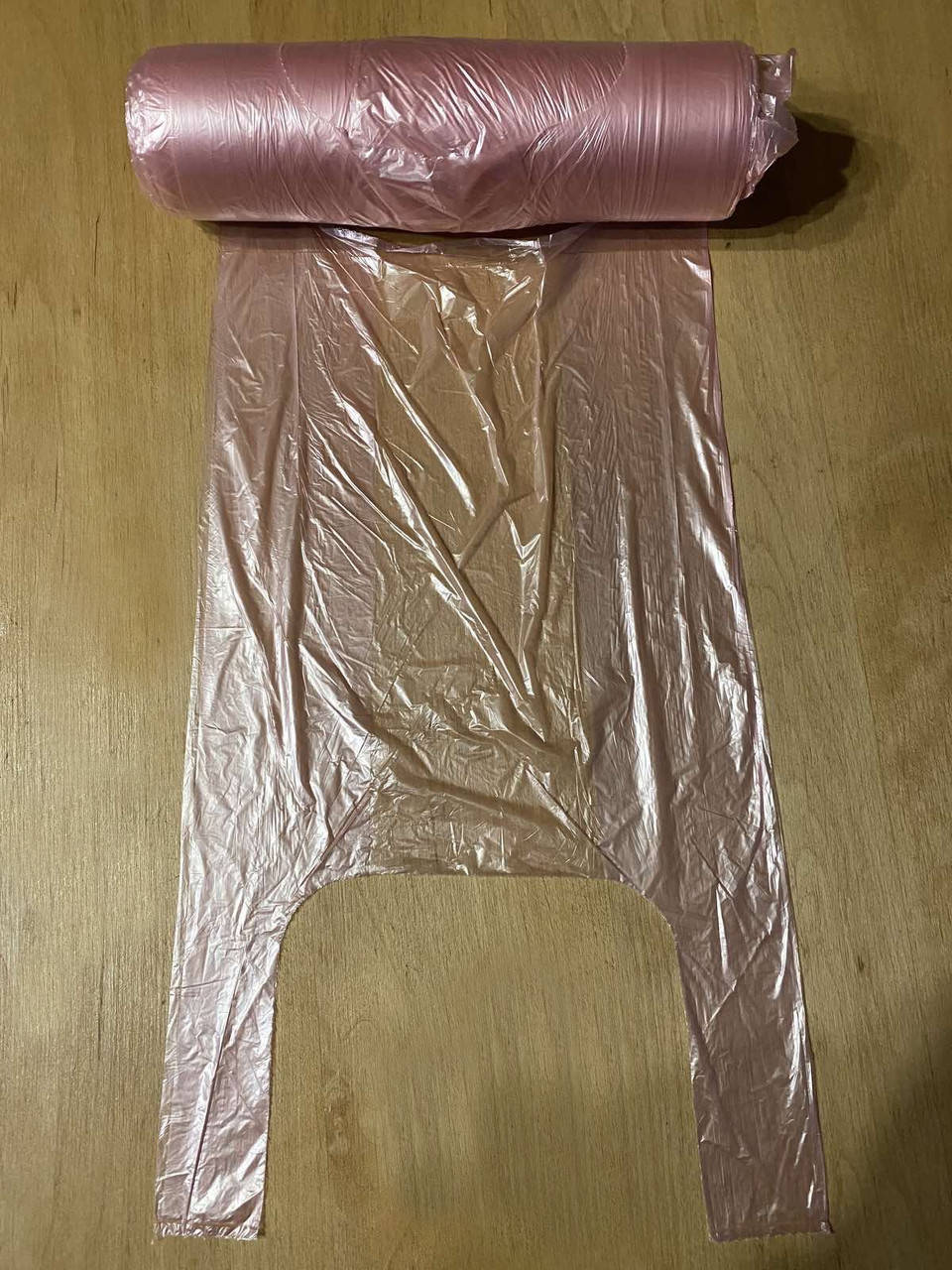 

Пакет майка без рисунка,,В рулоне розовый,,24Х42(200 штук в рулоне)