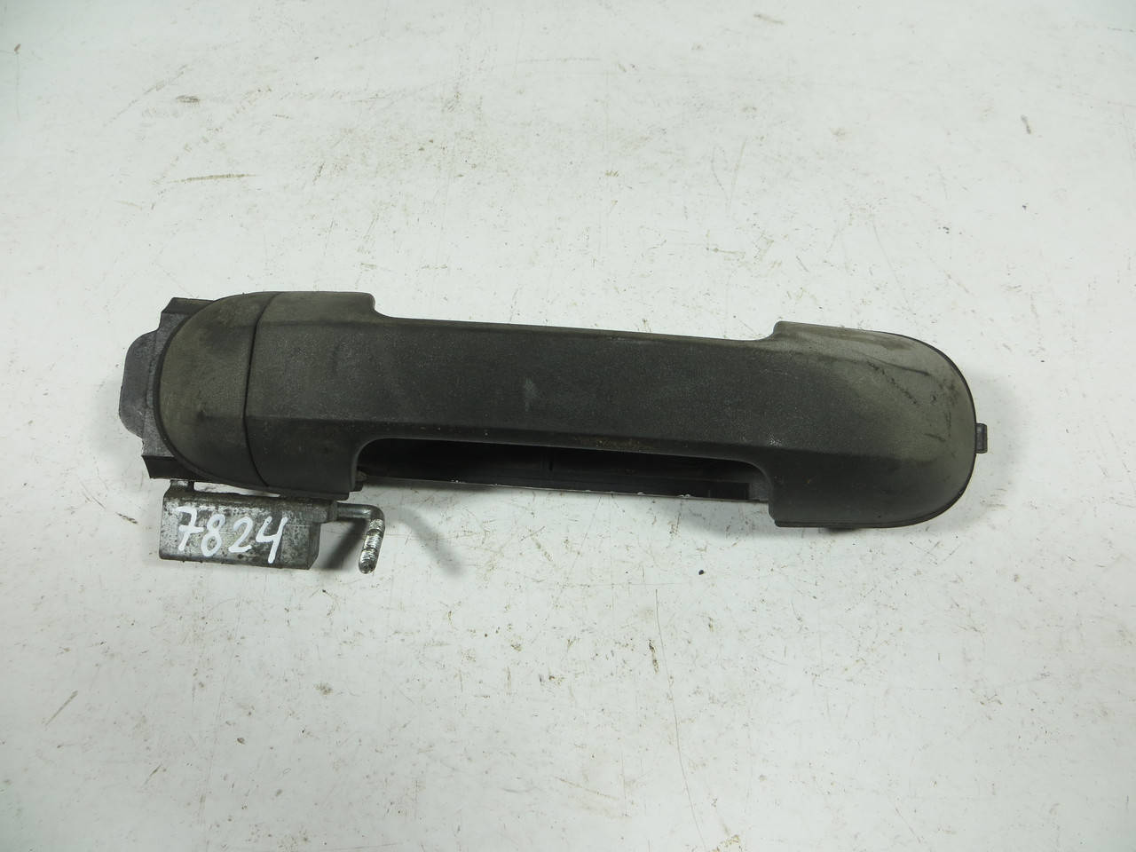 

Ручка двери наружная передняя левая FORD CONNECT (2002-2013) ОЕ: 5041447, 9T16V224A37AB