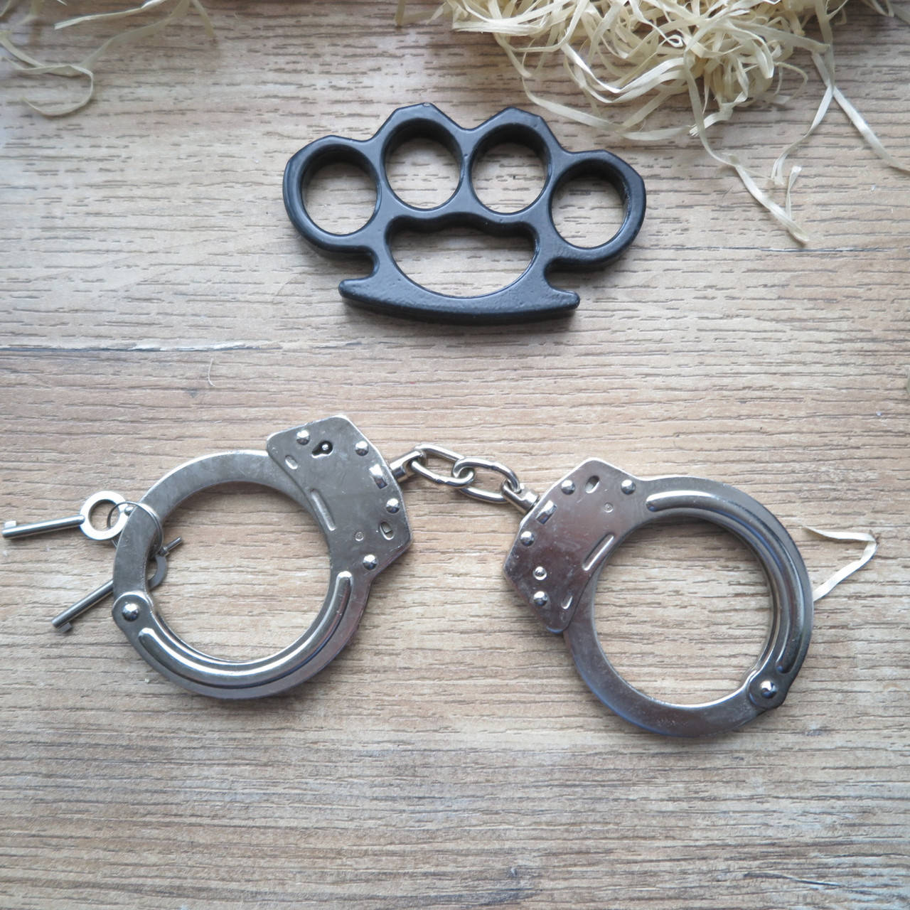 

Наручники стальные оперативные повышеной сложности замок Мексика для США