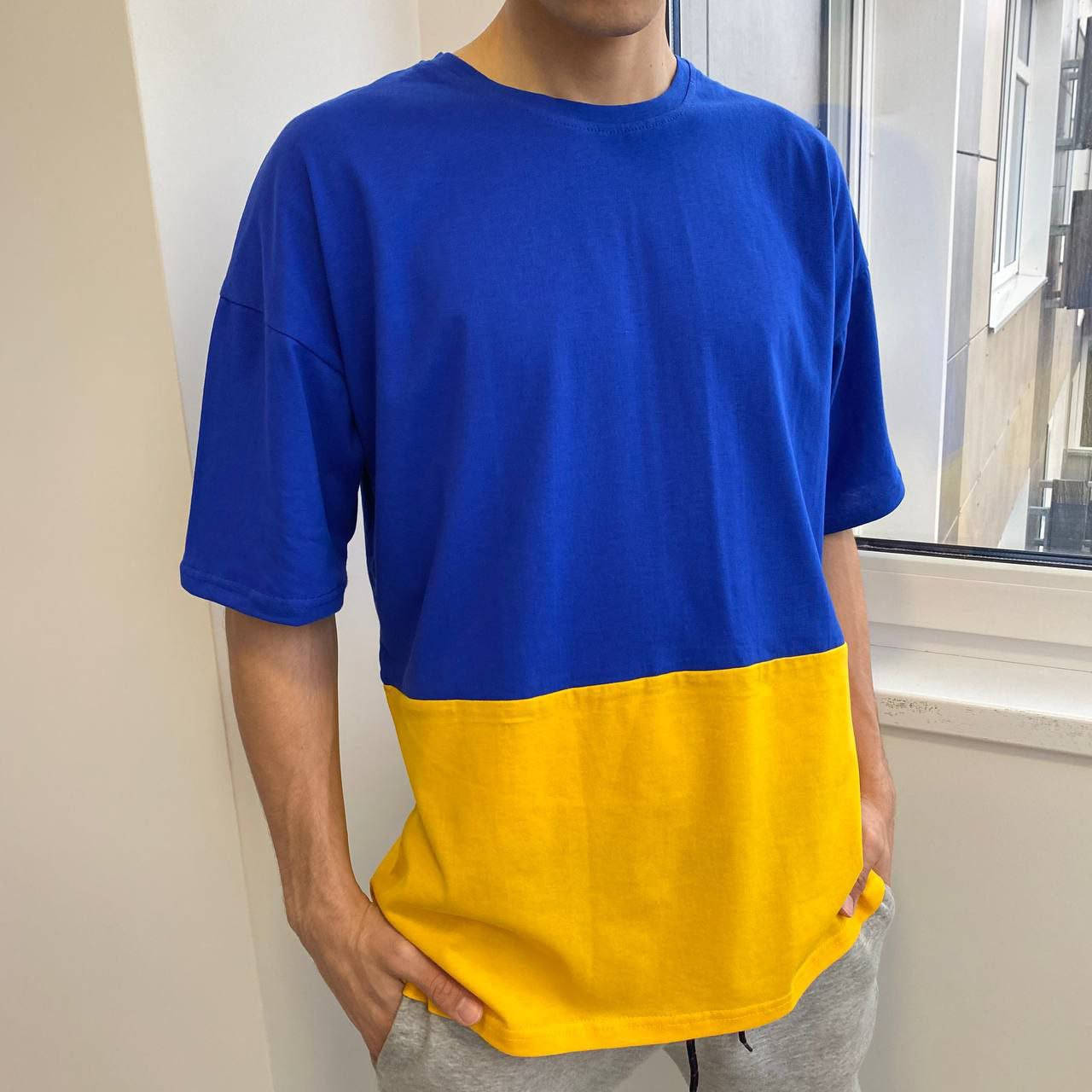 

Футболка с флагом Украины супероверсайз