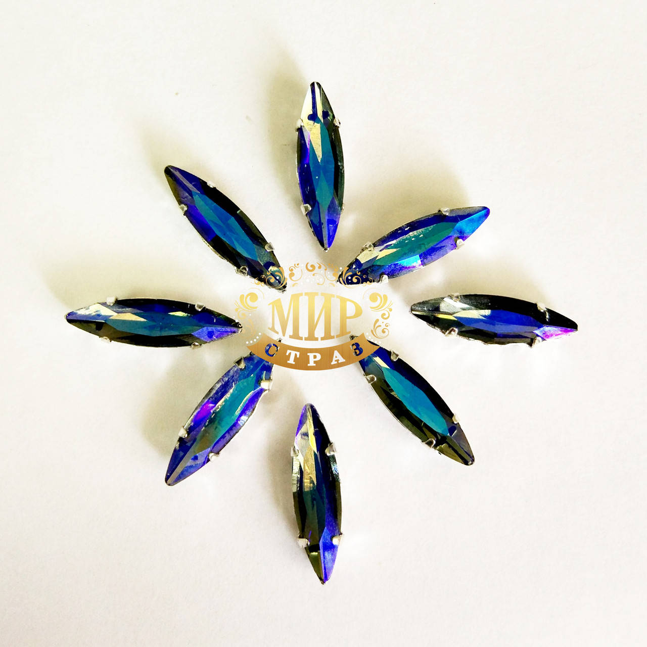 

Cтразы в цапах.Иголочка 4х15мм.Цвет Black Diamond AB, Белый