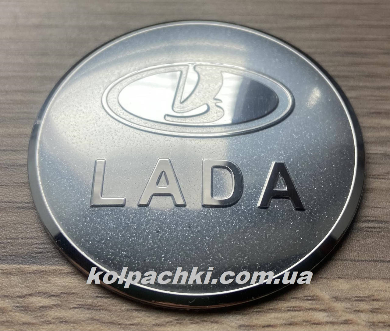 

Наклейки для колпачков с логотипом Lada Лада 56 мм наклейки 56 мм