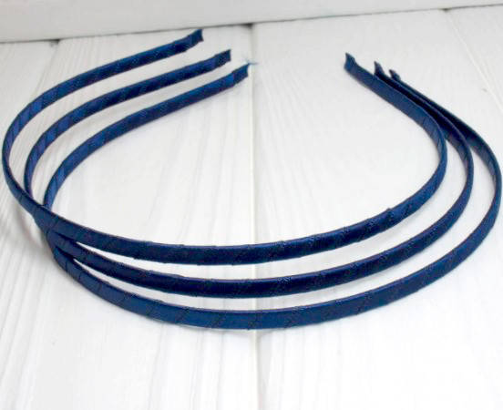 

Обруч для волос обмотанный атласной лентой (ширина 5мм). Цвет - синий