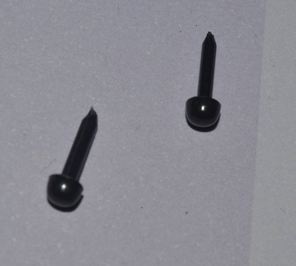 

Глазки черные 4 мм