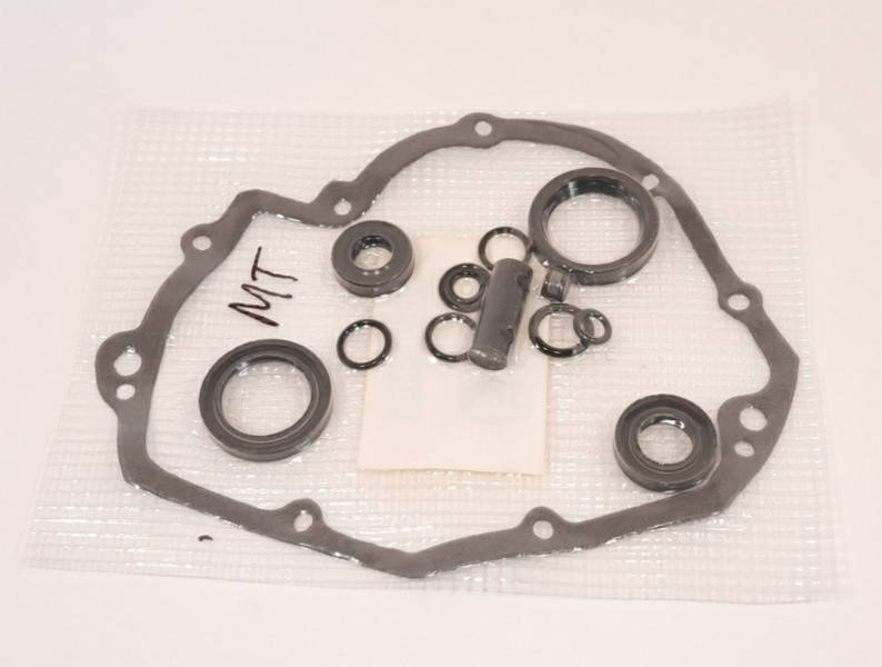 

Набор сальников КПП с прокладкой МТ Днепр