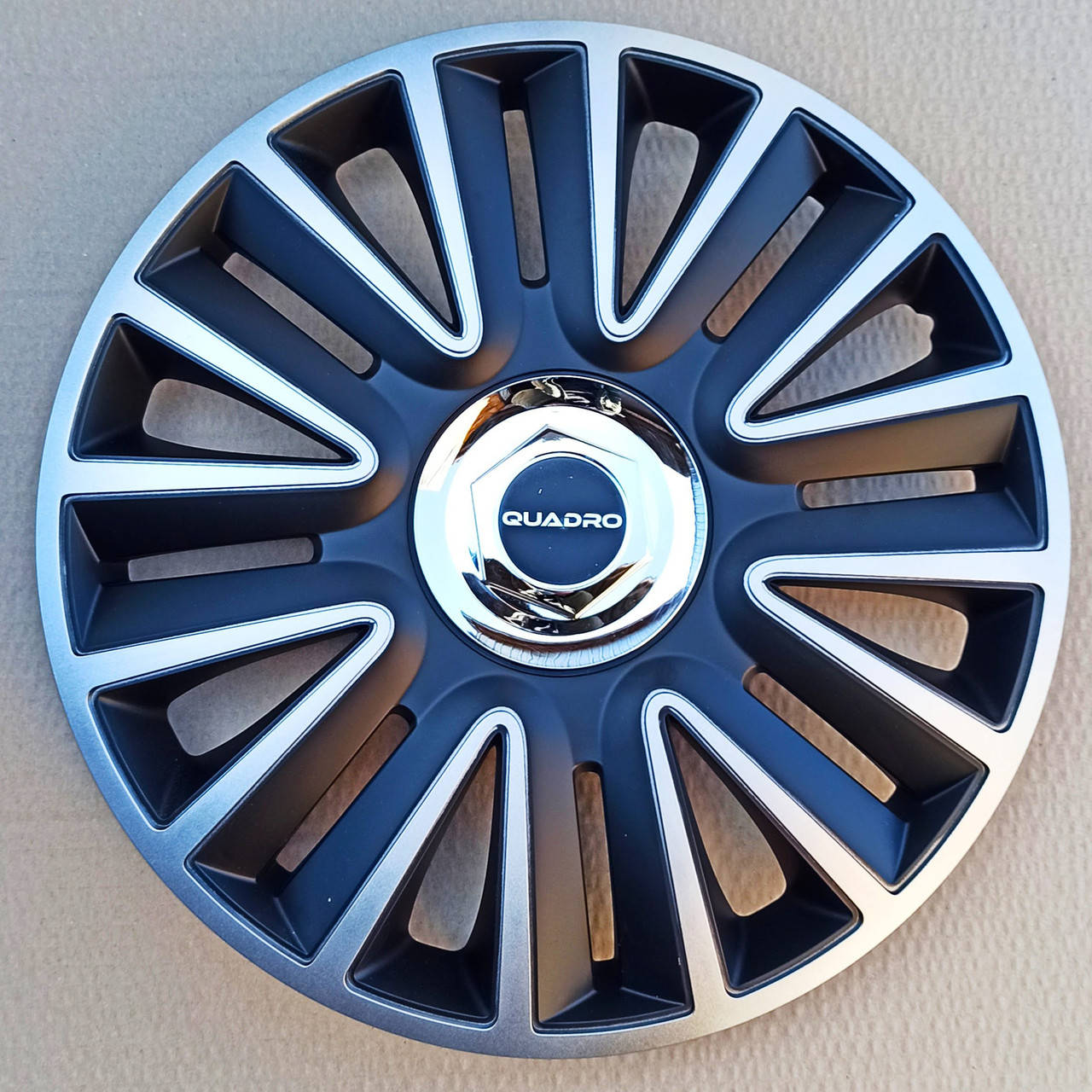 

Колпаки Argo R13 QUADRO PRO silver black (ARGO)