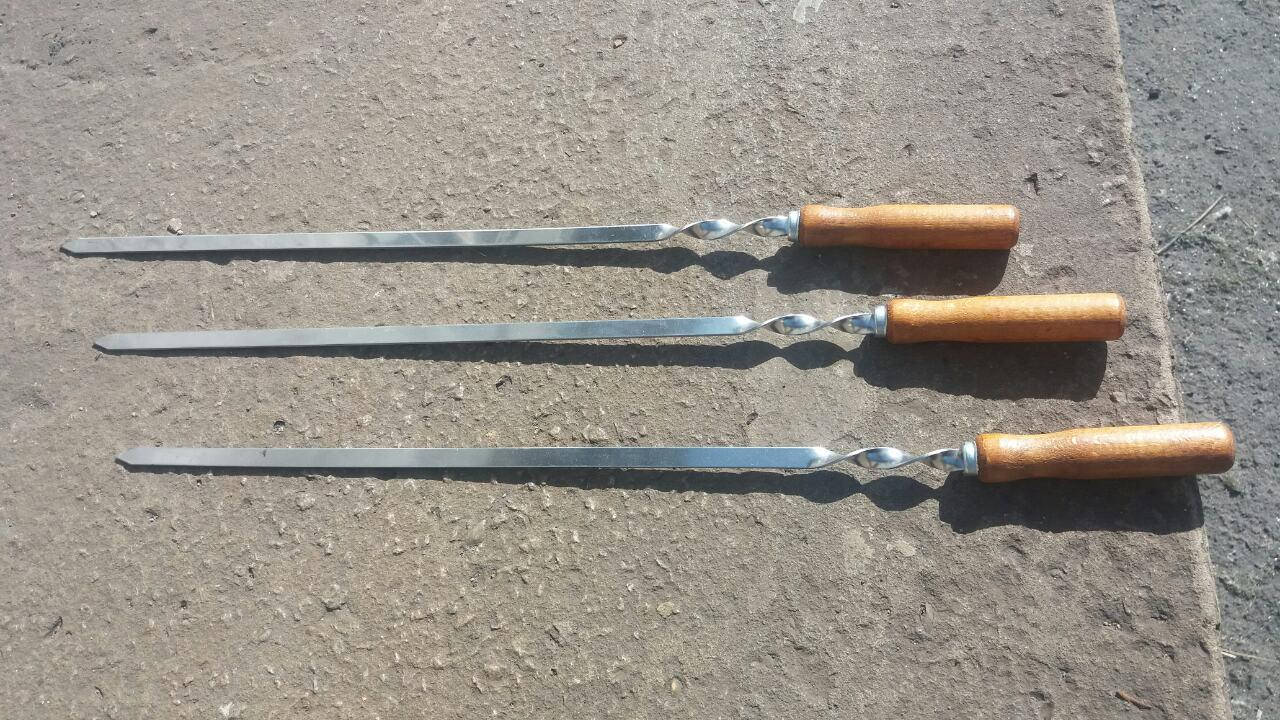 

Шампур плоский ровный с деревянной ручкой нержавеющая сталь длина 60 см