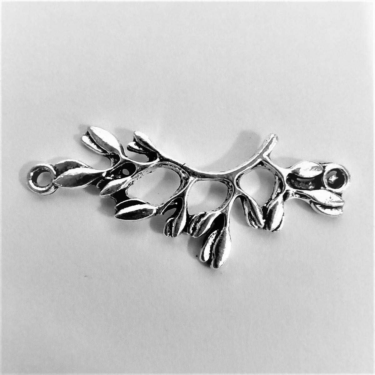 

Коннектор Finding Ветка с цветами Античное серебро 12 мм x 38 мм